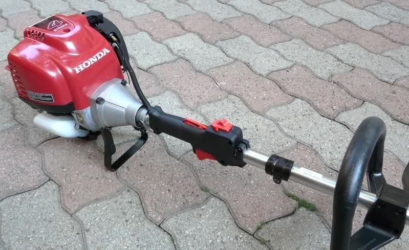 DECESPUGLIATORE CON MOTORE HONDA GX 35 4 TEMPI  