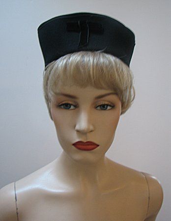 LADIES VINTAGE BLACK HAT, TURNED UP BRIM #1195  