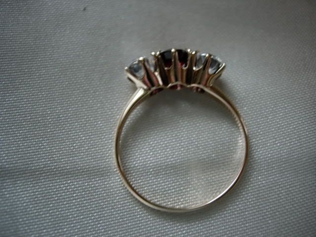 VTG 14KT YW GOLD RAISED SETTING 3 STONE RING BEAUTIFUL  