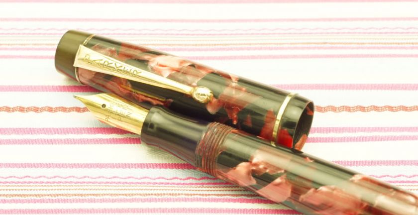 Vintage PARKER VICTORY Red Marble Fountain Pen SENIOR Mark I RARE 