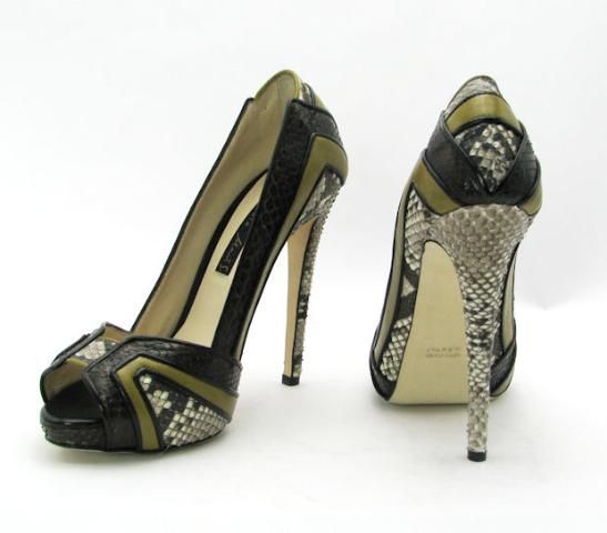 NEW $1395 CHRISSE MORRIS PYTHON PUMP  