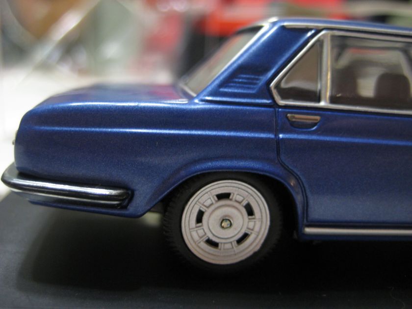 Schuco (China) Metallic Blue BMW 2500 143 Diecast NIB  