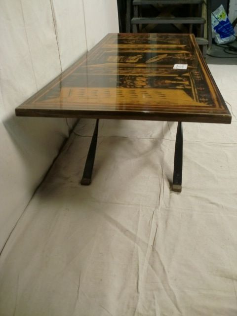 Vintage Modern Coffee Table With Graphic Image (4265)r.  