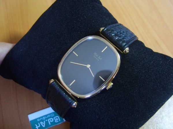 ELEGANTLY NOS 70S BEL ART MANUAL 17J SWISS MENS WRISTWATCH  