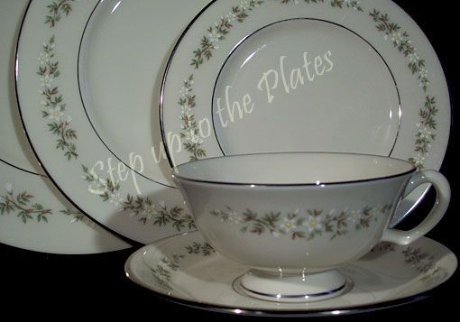 Lenox China BROOKDALE 5 Piece Place Setting  