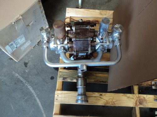 GRACO 220 656 DIAPHRAGM PUMP, USED  