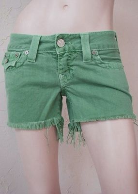 NWT True Religion keira mid thigh cut off shorts in Light Emerald 