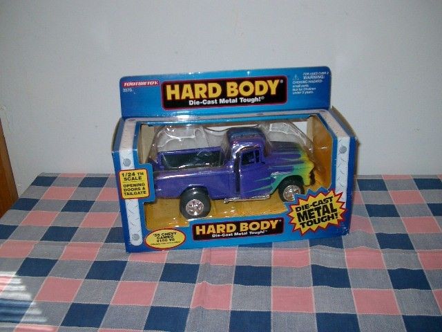 113. Tootsietoy Diecast 124 55 Chevy Cameo 3100 V8  