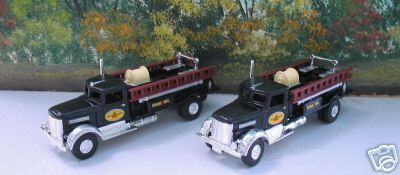 HO SCALE CLASSIC MEMORIES (2) DIECAST PNZ FIRE TRK  