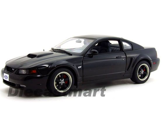 AUTOART 118 2001 FORD BULLITT MUSTANG GT BLACK  