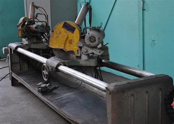 SAMPSON SEMI AUTOMATIC DOUBLE MITER NON FERROUS SAW  