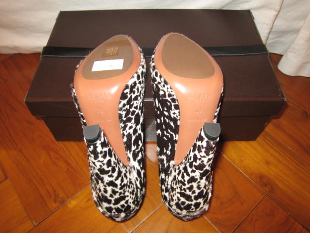 NIB AZZEDINE ALAIA PRINTED PONY SKIN PUMPS Sz 38  