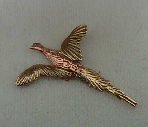 South Dakota Gold Black Hills Pheasant Bird TIE TACK Org Box  