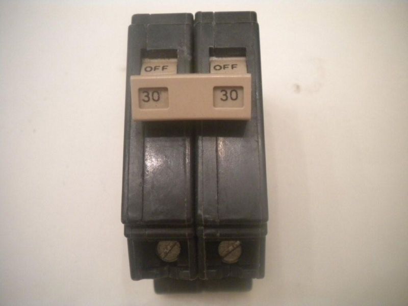 CUTLER HAMMER CH230 2 POLE, CIRCUIT BREAKER BOX OF 3  