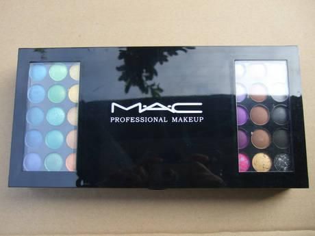 MAC 180 EYESHADOW PALETTE NiB  