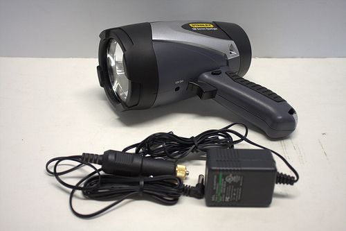 STANLEY 1 M SERIES 580 LUMENS SPOTLIGHT SL1M09 Rechargeable  