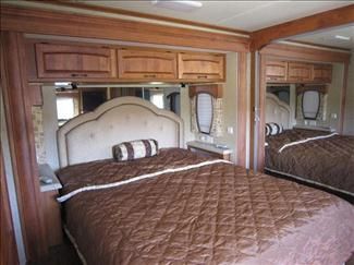 2008 Holiday Rambler Endeavor 40ft Class A Diesel Motorhome, 4 Slides 