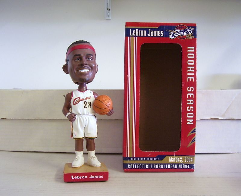 Lebron James ~ 2003 ROOKIE SEASON Bobble Bobblehead  