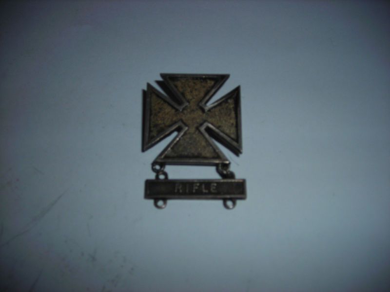 Vintage Sterling Silver WWII Rifle Medal Pin/Nice Cond.  