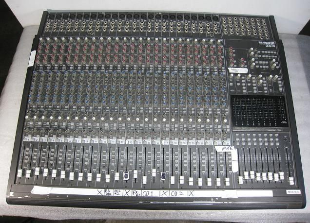 MACKIE 24x8x2 24 8 8 BUS MIXING CONSOLE (MISSING Power Supply)  