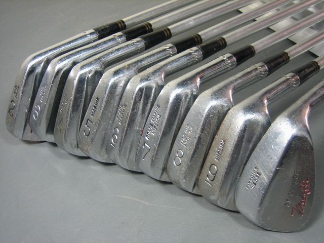 SET IRONS DUNLOP MAXFLI VINTAGE GOLF CLUBS  