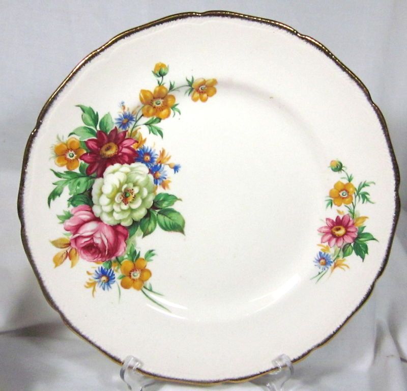 ROYAL SWAN RIVERDALE DINNER PLATE 22KT GOLD TRIM  