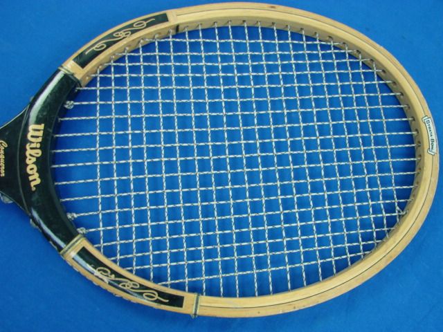 grip size 4 5 looks like this racquet has not seen much action