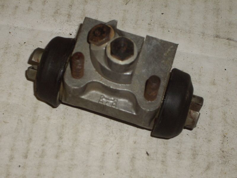 NOS Girling 7/8 Wheel Cylinder 412820 Maserati  