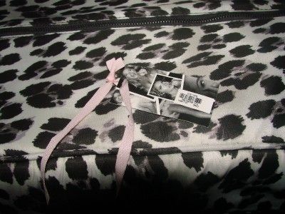 VICTORIAS SECRET LOVE PINK WHEELIE ROLLING DUFFLE SUITCASE