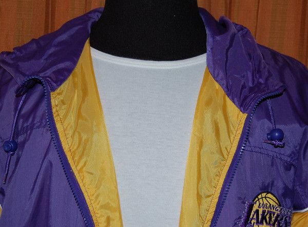 LOS ANGELES LA LAKERS STARTER NYLON HOODED WINDBREAKER RAIN JACKET 