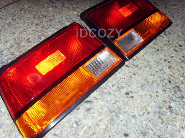 TAIL LAMP TOYOTA COROLLA AE80 EE80 EE82 SEDAN 1984 1988  