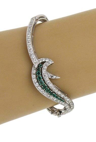 ELEGANT 14K GOLD, DIAMONDS & EMERALDS BANGLE BRACELET  