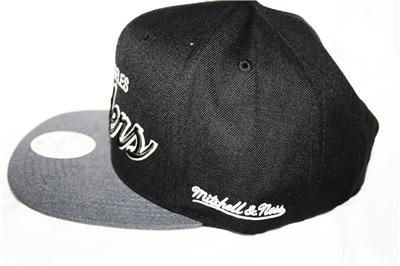 Mitchell & Ness Los Angeles Raiders Retro Snapback Cap  