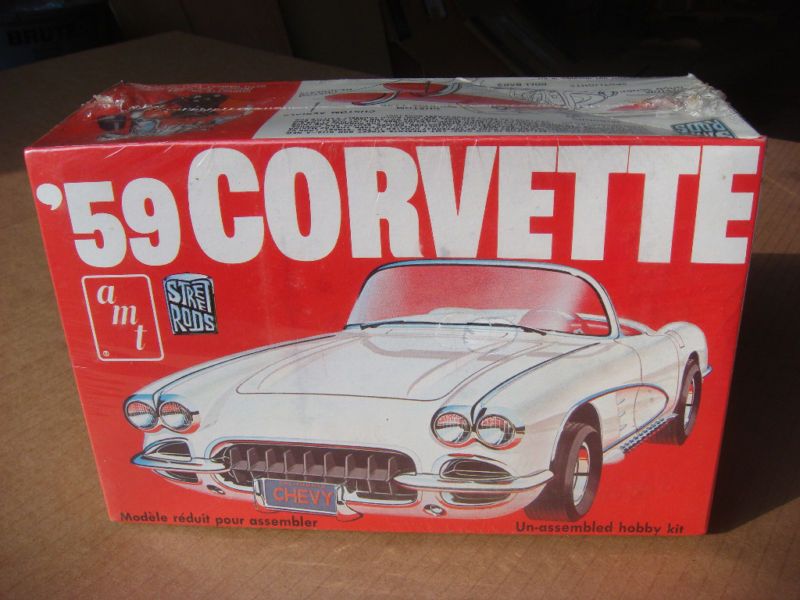 VINTAGE SEALED AMT 1/25 1959 59 CORVETTE MODEL KIT  