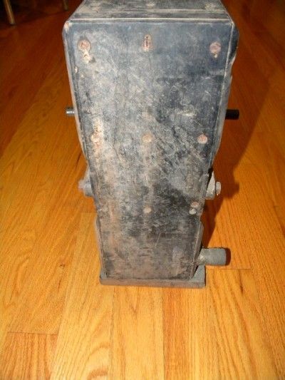 Circa 1920 Coin op Nickelodeon Piano Box Pump Peerless  