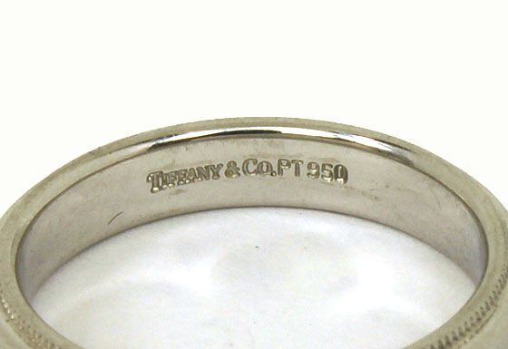 DESIGNER TIFFANY & CO PLATINUM LADIES WEDDING BAND RING  