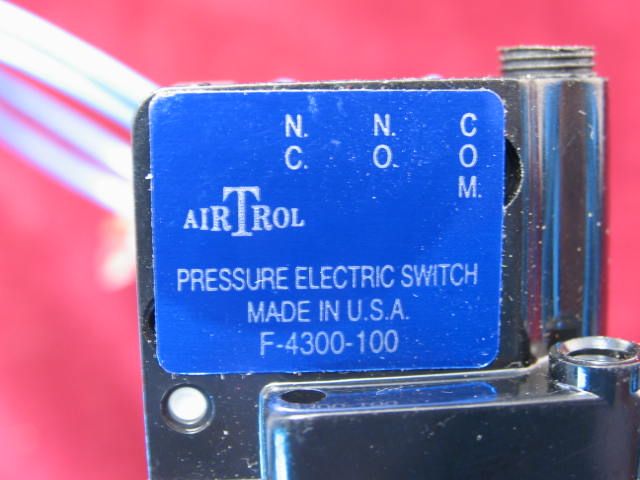 4300 100 AirTrol Small Electrical PRESSURE SWITCH  